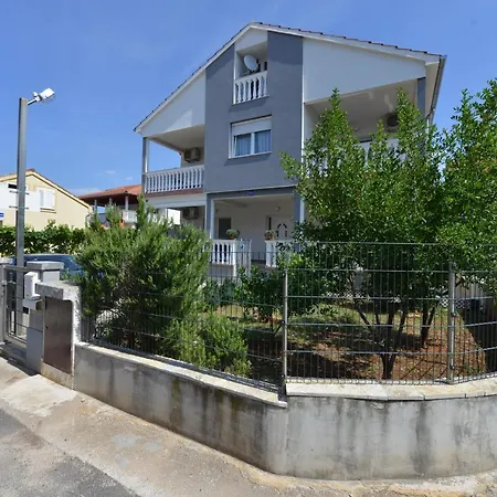 L&r Bibinje