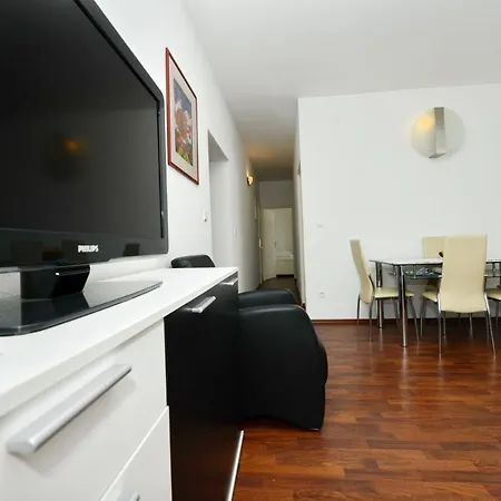 Apartments L&R Bibinje Daire *
