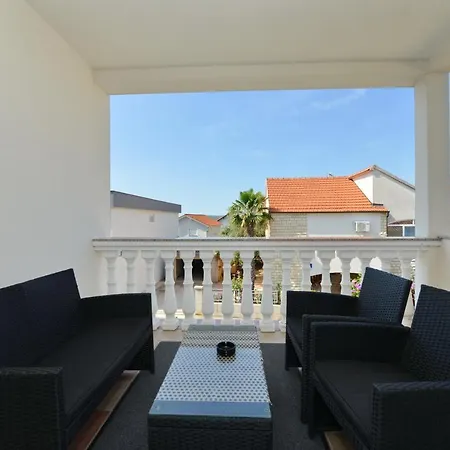 L&r Apartment Bibinje
