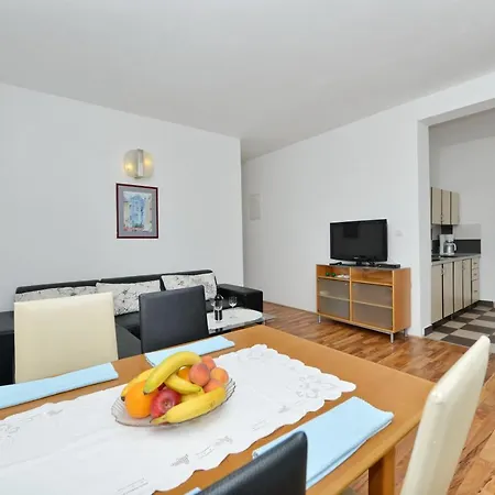 Daire Apartments L&R Bibinje